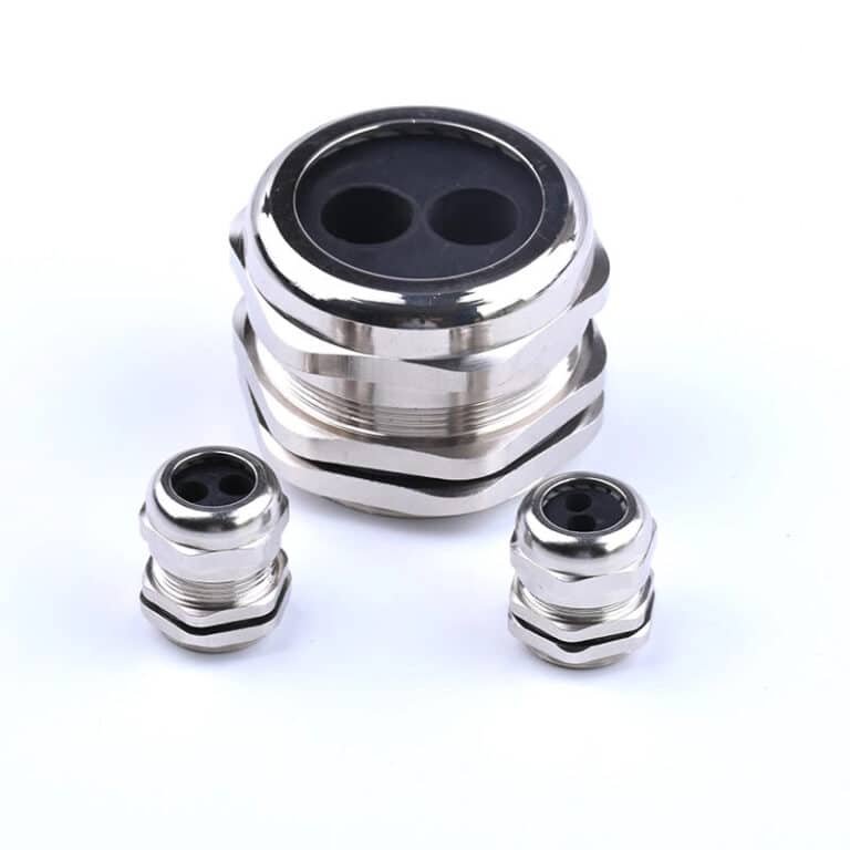 Pressacavo multiforo in ottone, IP68 per 2-8 conduttori